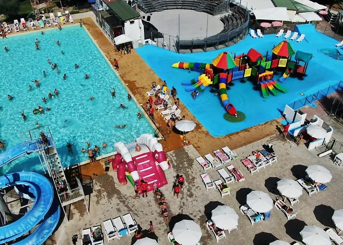 Apartmanhotel Village Verdemare Srl Fermo