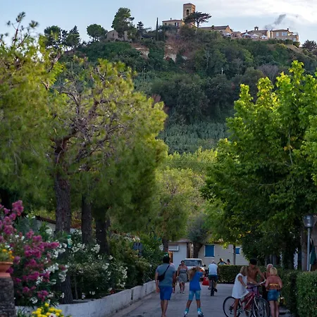 Apart Otel Village Verdemare Srl *